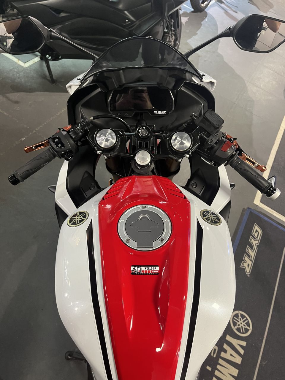 YAMAHA R125 World GP 60th Anniversary 2