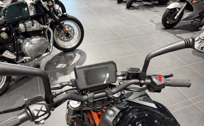KTM 125 DUKE 10