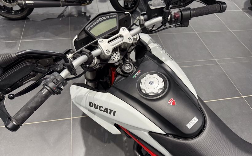 DUCATI 939 HYPERMOTARD 2