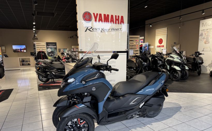 YAMAHA TRICITY 300 5