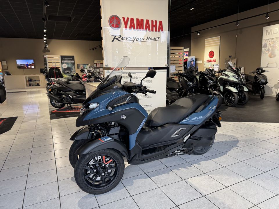 YAMAHA TRICITY 300 5