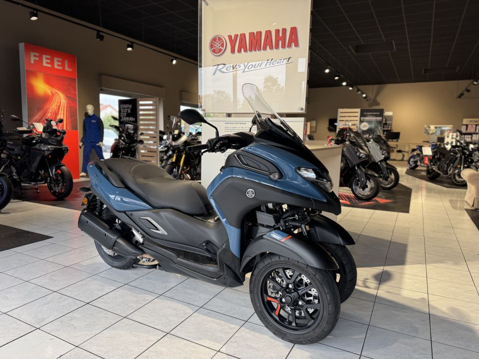 YAMAHA TRICITY 300 2