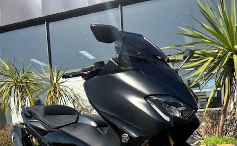 YAMAHA XP T-MAX 560 0