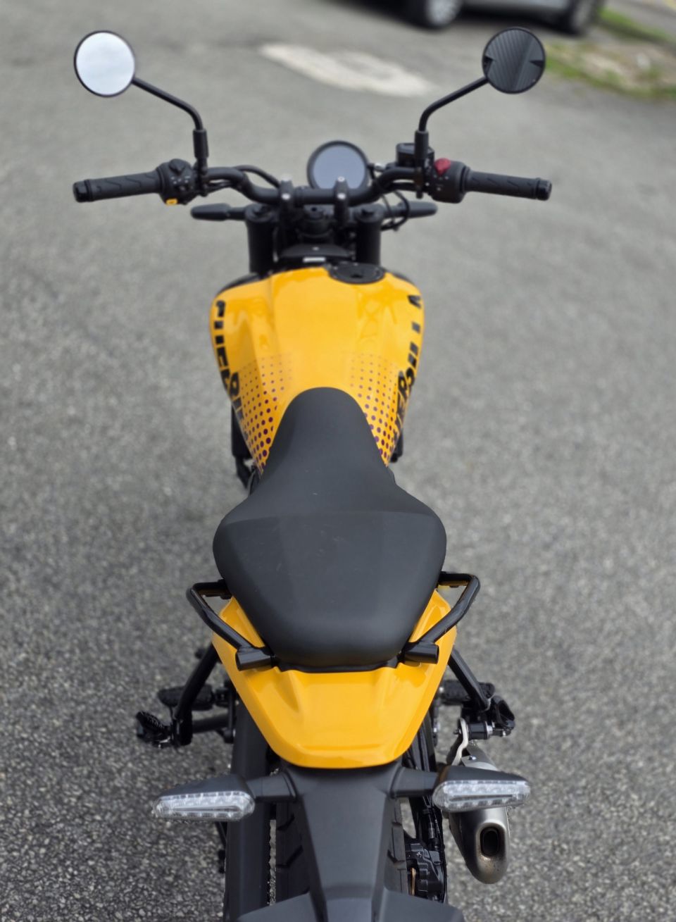 ROYAL ENFIELD 450 GUERILLA 15