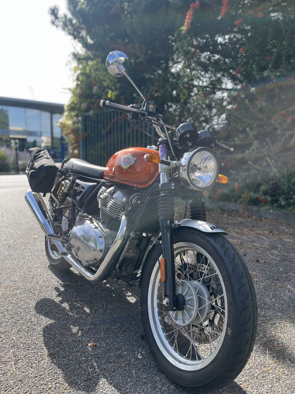 ROYAL ENFIELD INTERCEPTOR 5