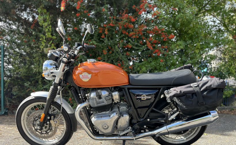 ROYAL ENFIELD INTERCEPTOR 10