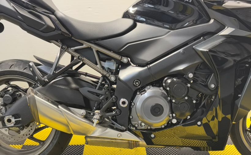 SUZUKI GSX-S 1000 F ABS 5