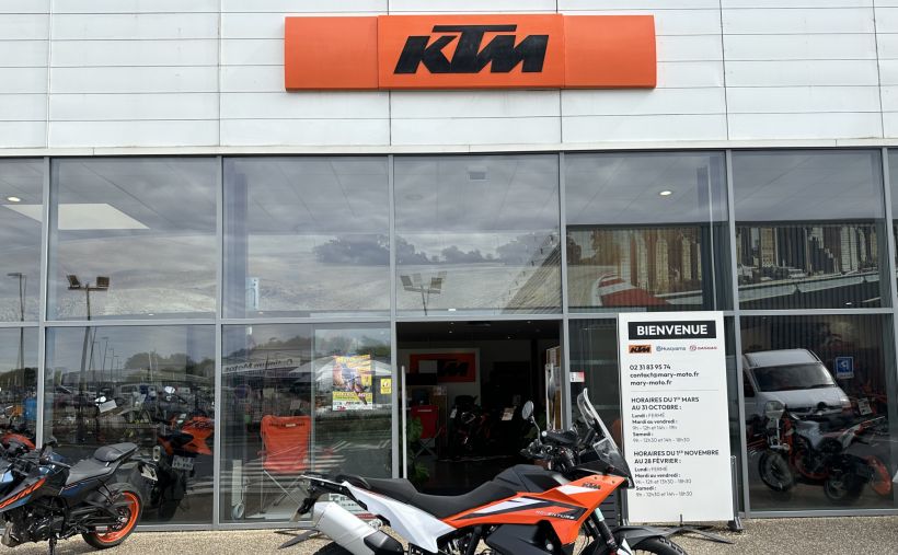 KTM 890 ADVENTURE 1