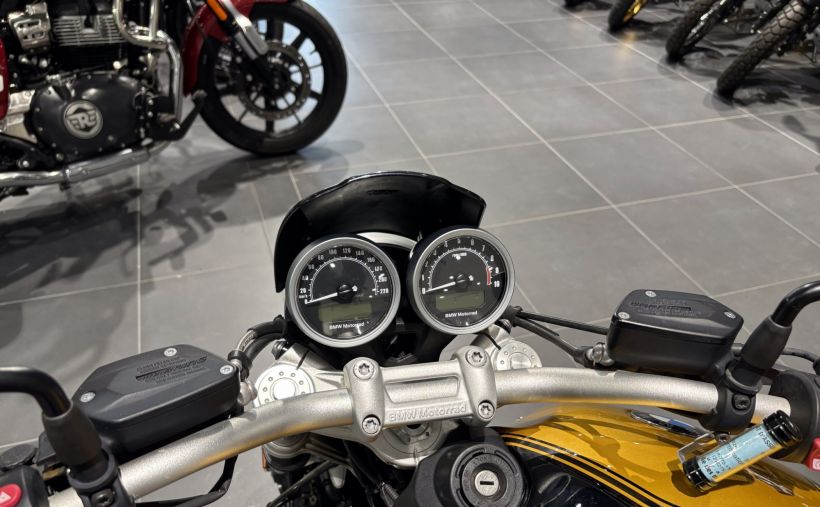BMW R NineT PURE 10