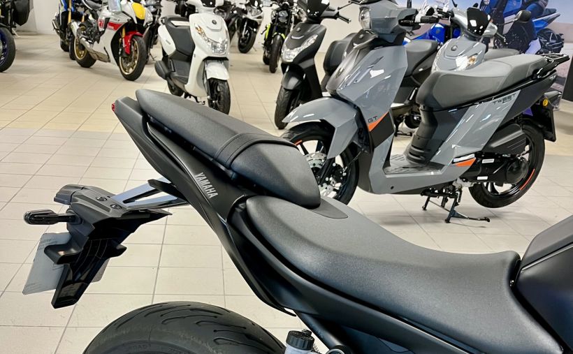 YAMAHA MT-07 (47.5CV) 5