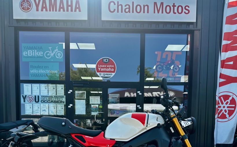 YAMAHA XSR 900 0