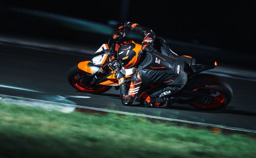 KTM 1290 SUPER DUKE R EVO 3