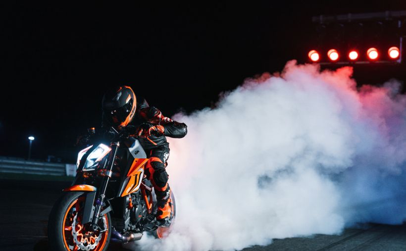 KTM 1290 SUPER DUKE R EVO 7