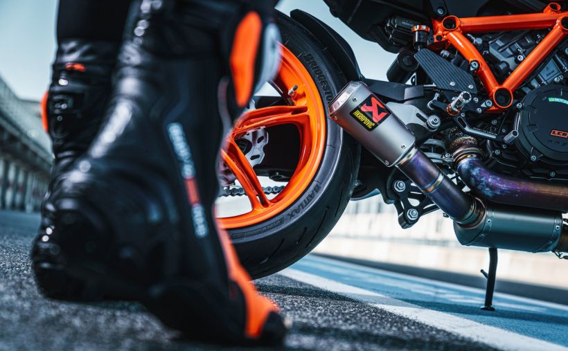 KTM 1290 SUPER DUKE R EVO 8