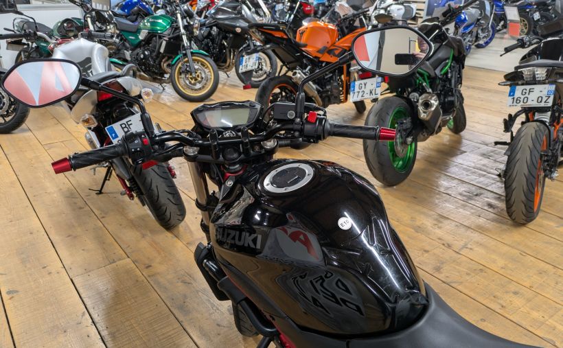 SUZUKI SV 650 (47.5CV) 8