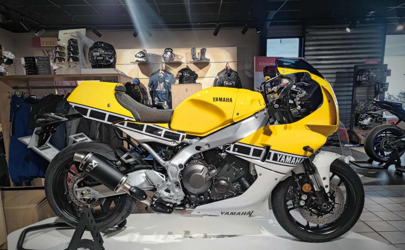 YAMAHA XSR 900 GP 0
