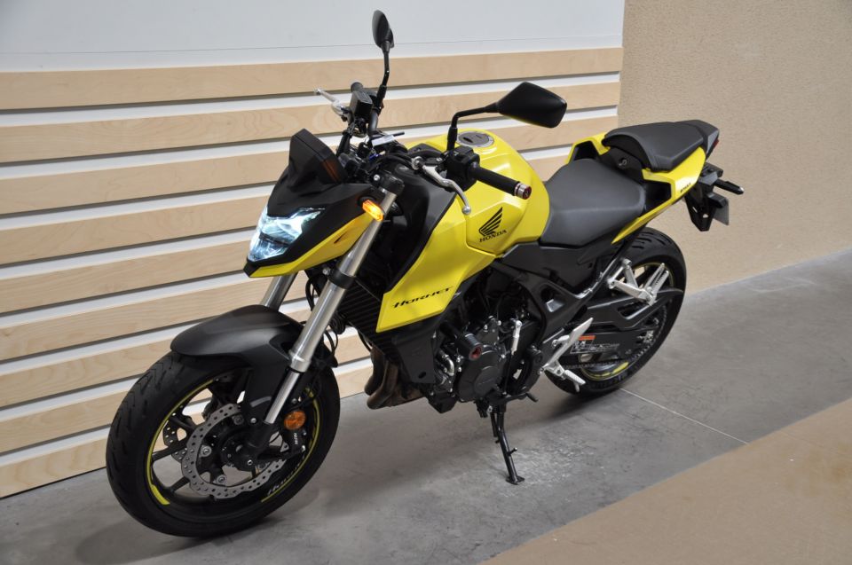 HONDA CB 750 HORNET 1