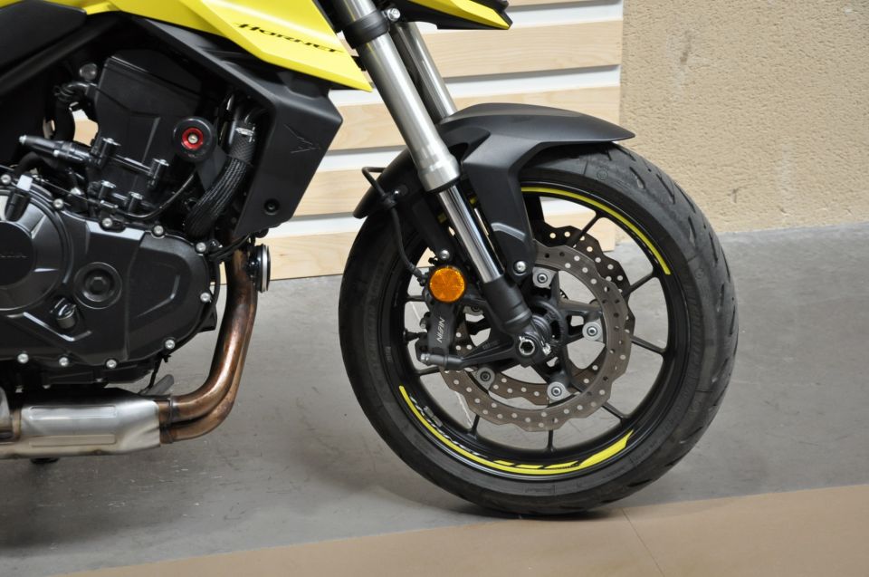 HONDA CB 750 HORNET 5