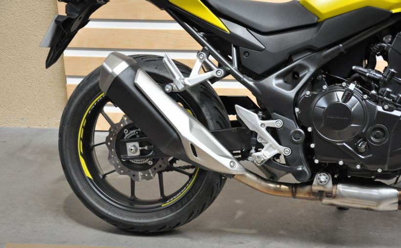 HONDA CB 750 HORNET 6