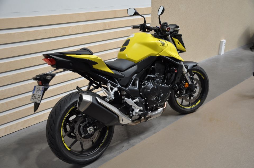 HONDA CB 750 HORNET 7