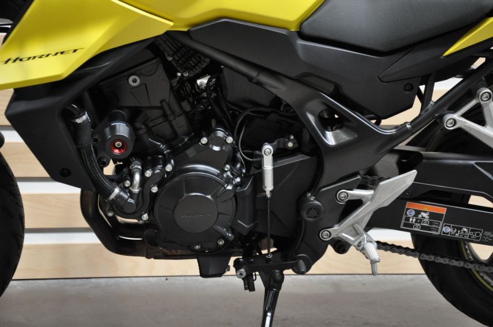 HONDA CB 750 HORNET 8