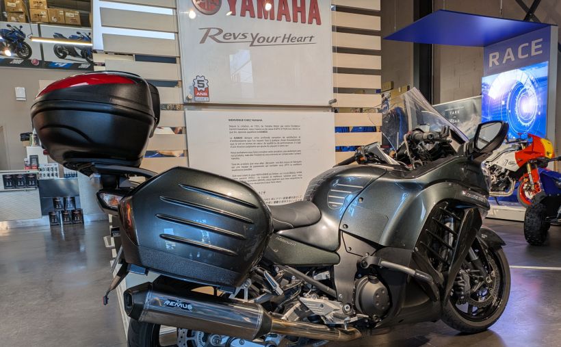 KAWASAKI GTR 1400 2