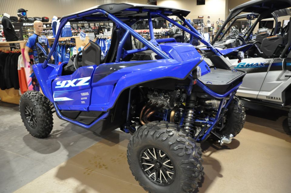 YAMAHA YXZ 1000R 3