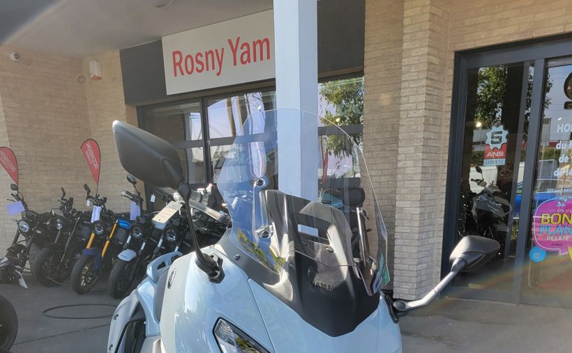 YAMAHA XP T-MAX 560 TECH MAX 1