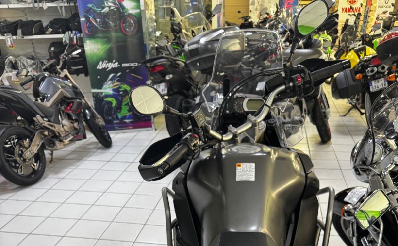 YAMAHA XTZ 1200 SUPER TENERE 9
