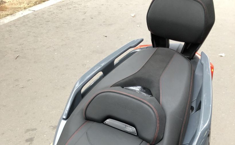 YAMAHA XMAX 125 TECH MAX 19