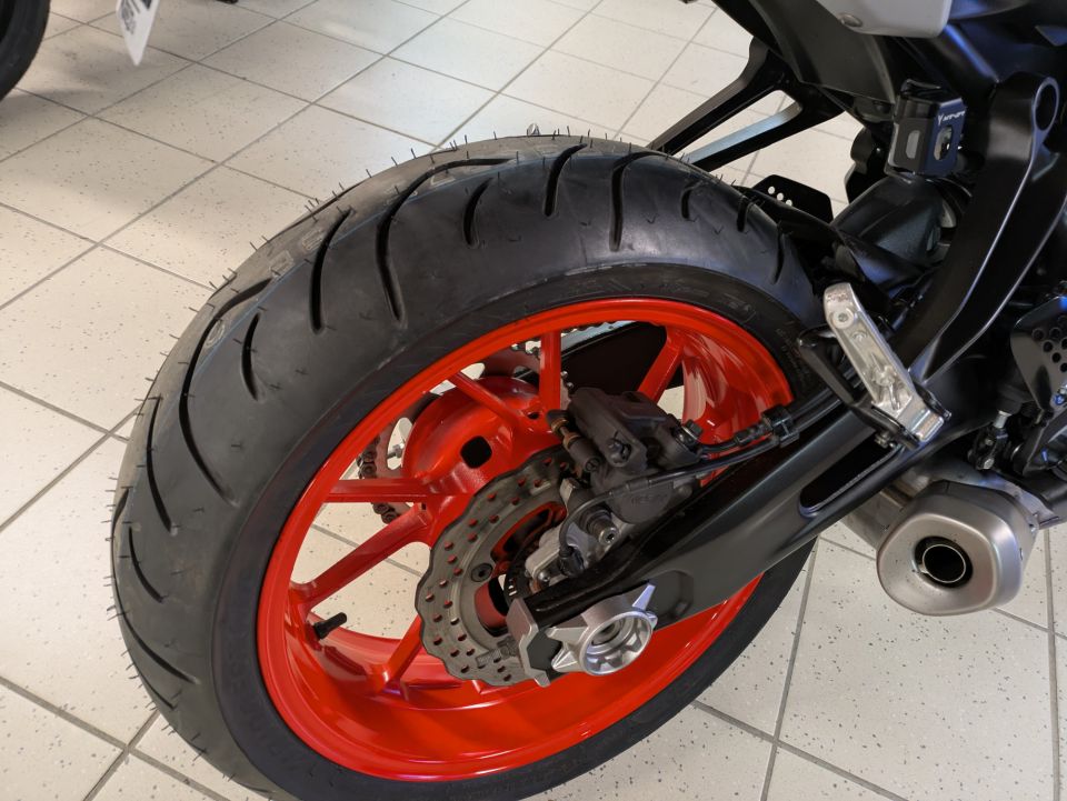 YAMAHA MT-07 (47.5CV) 30