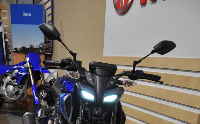 YAMAHA MT-125 6