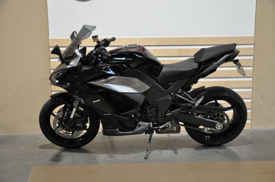 KAWASAKI Z 1000 SX 9