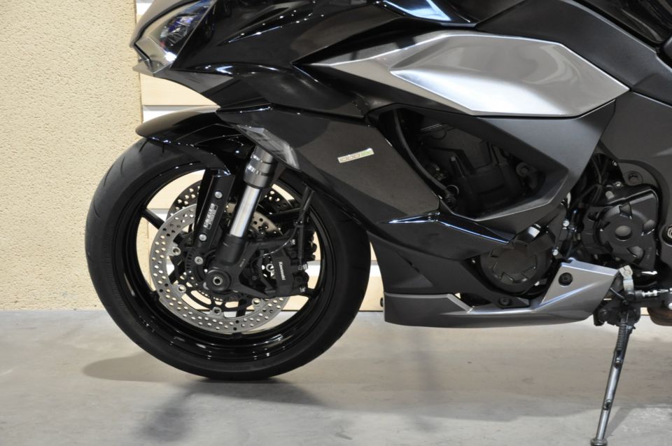 KAWASAKI Z 1000 SX 11