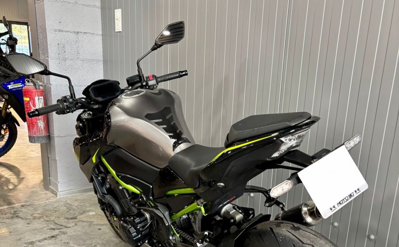 KAWASAKI Z 900 15