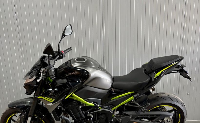 KAWASAKI Z 900 9