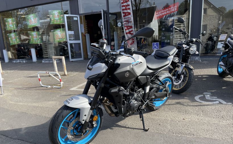 YAMAHA MT-07 (47.5CV) 3