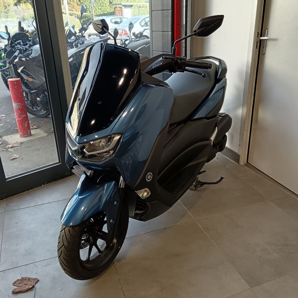 YAMAHA NMAX 125 4