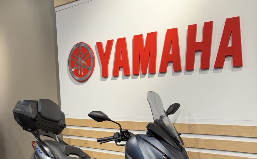 YAMAHA XMAX 125 3