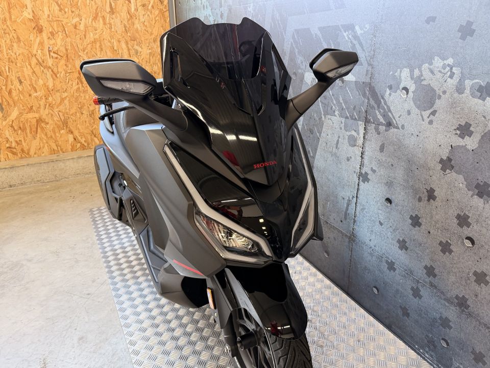 HONDA NSS FORZA 350 9