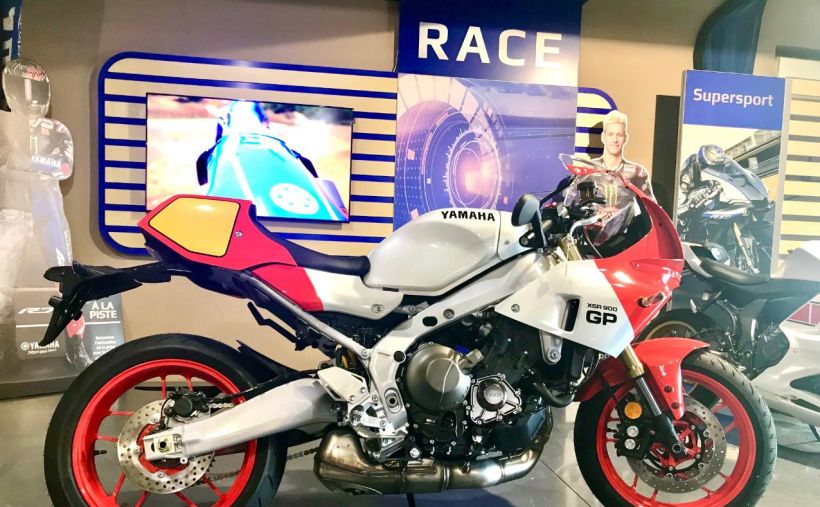 YAMAHA XSR 900 GP 0