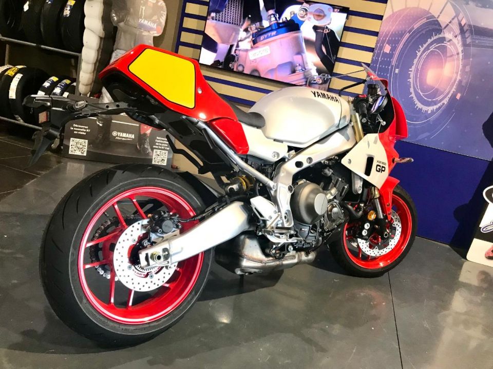 YAMAHA XSR 900 GP 2