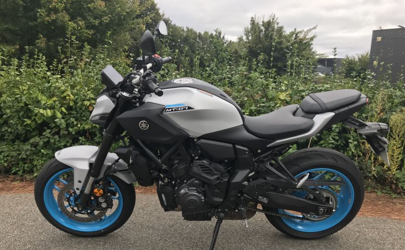YAMAHA MT-07 Y-AMT 8