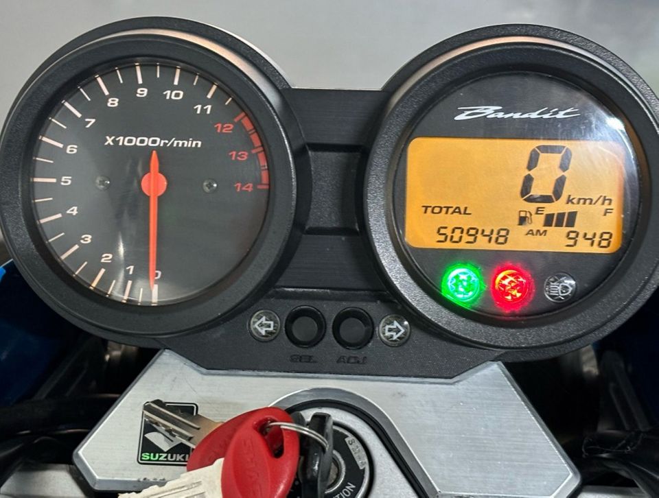 SUZUKI GSF 650 N BANDIT 36