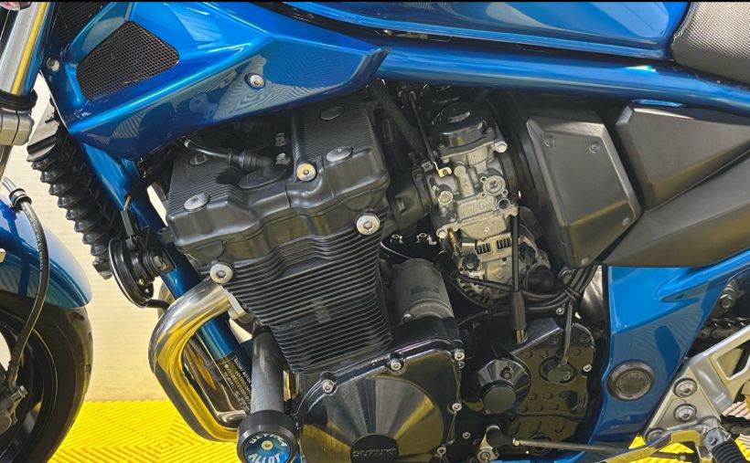 SUZUKI GSF 650 N BANDIT 8