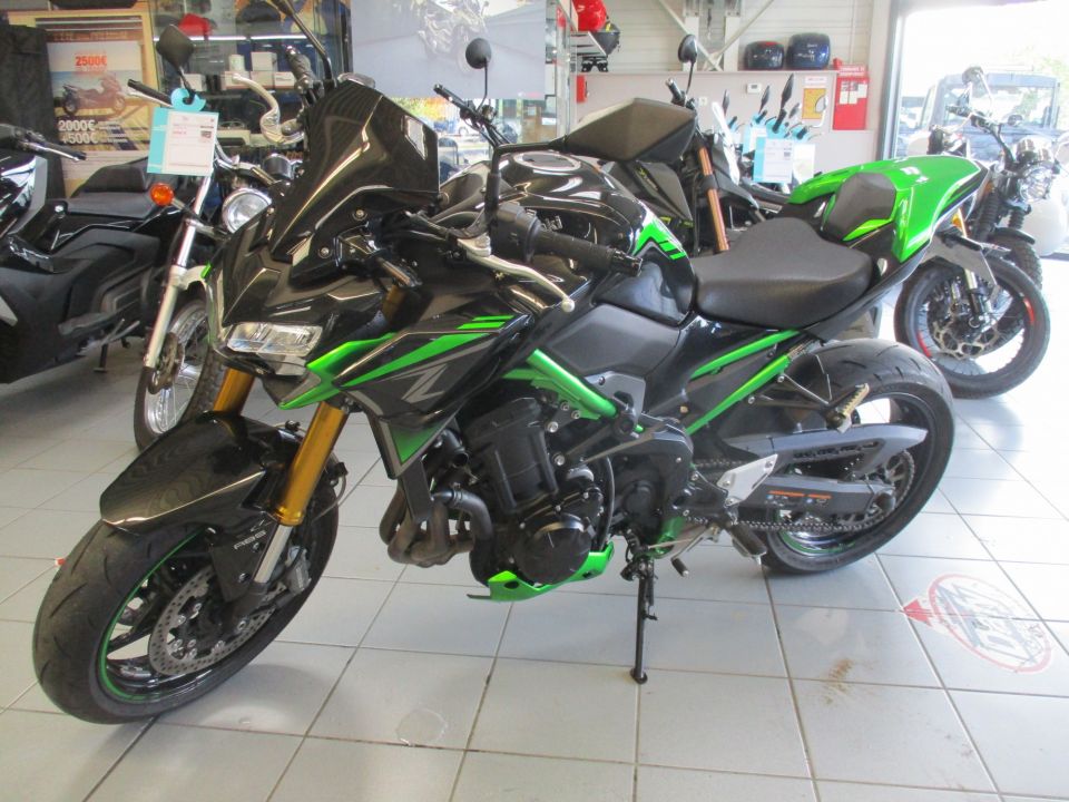 KAWASAKI Z900 SE 10