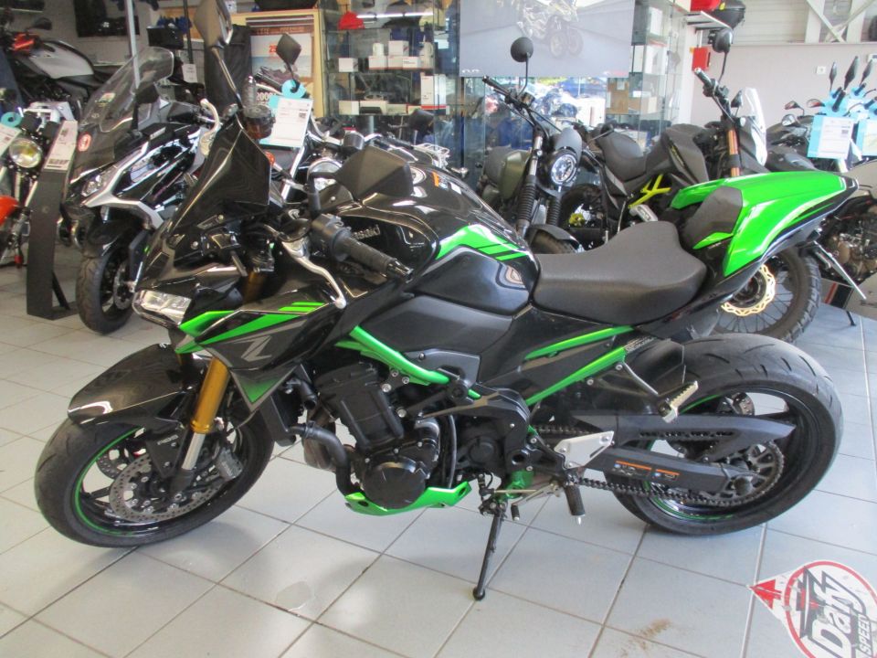 KAWASAKI Z900 SE 20