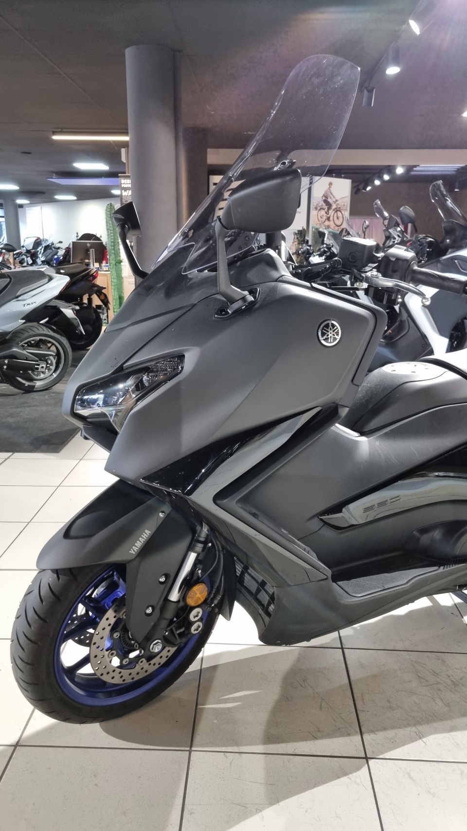 YAMAHA XP T-MAX 560 4