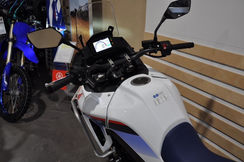 HONDA TRANSALP 750 15