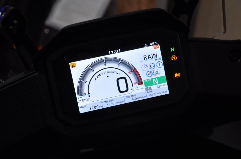 HONDA TRANSALP 750 16